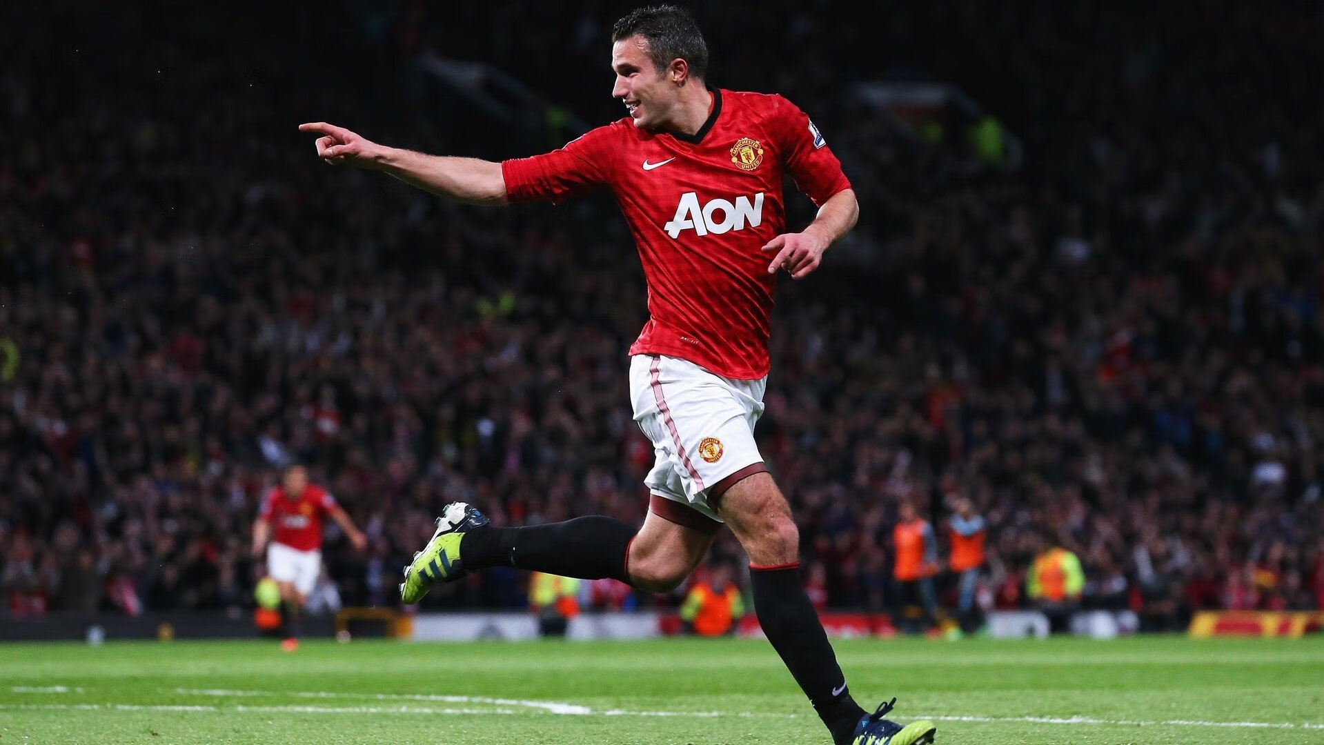 麦克沃伊短程蝶泳展现绝对统治力，麦克尼尔200米蝶泳成绩