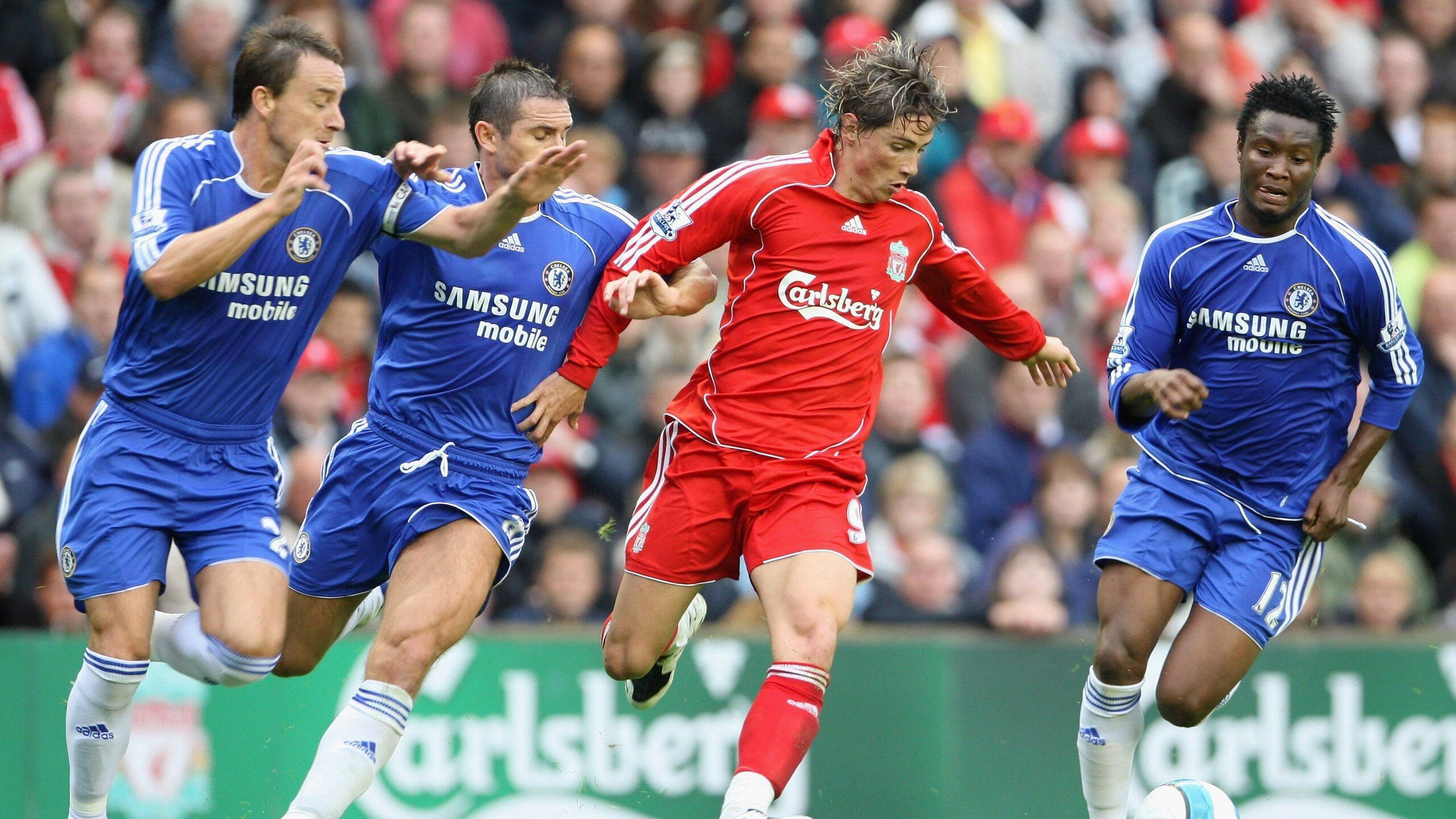 九游网页版官网入口-英超激情冲刺：每一场比赛都扣人心弦，英超集锦视频